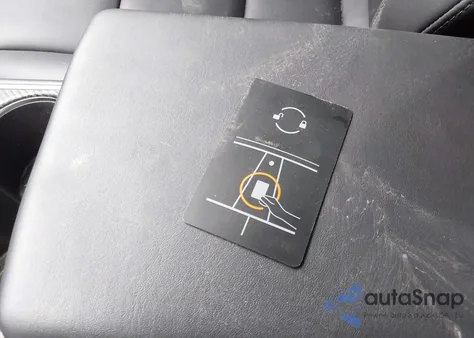 2020 Tesla Model 3 из США, поврежденный, VIN 5YJ3E1EC7LF714303